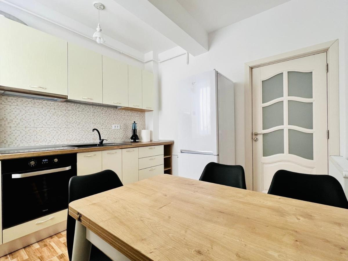 Altheda Living Brownie 29E-2 Suceava Exterior foto